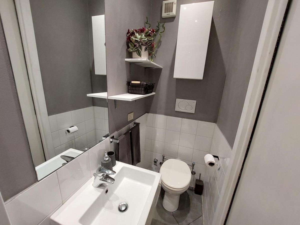 Garibaldi Station - L' Isola Che C'E Apartment - 12 Mins To Rho Fiera Milano Экстерьер фото