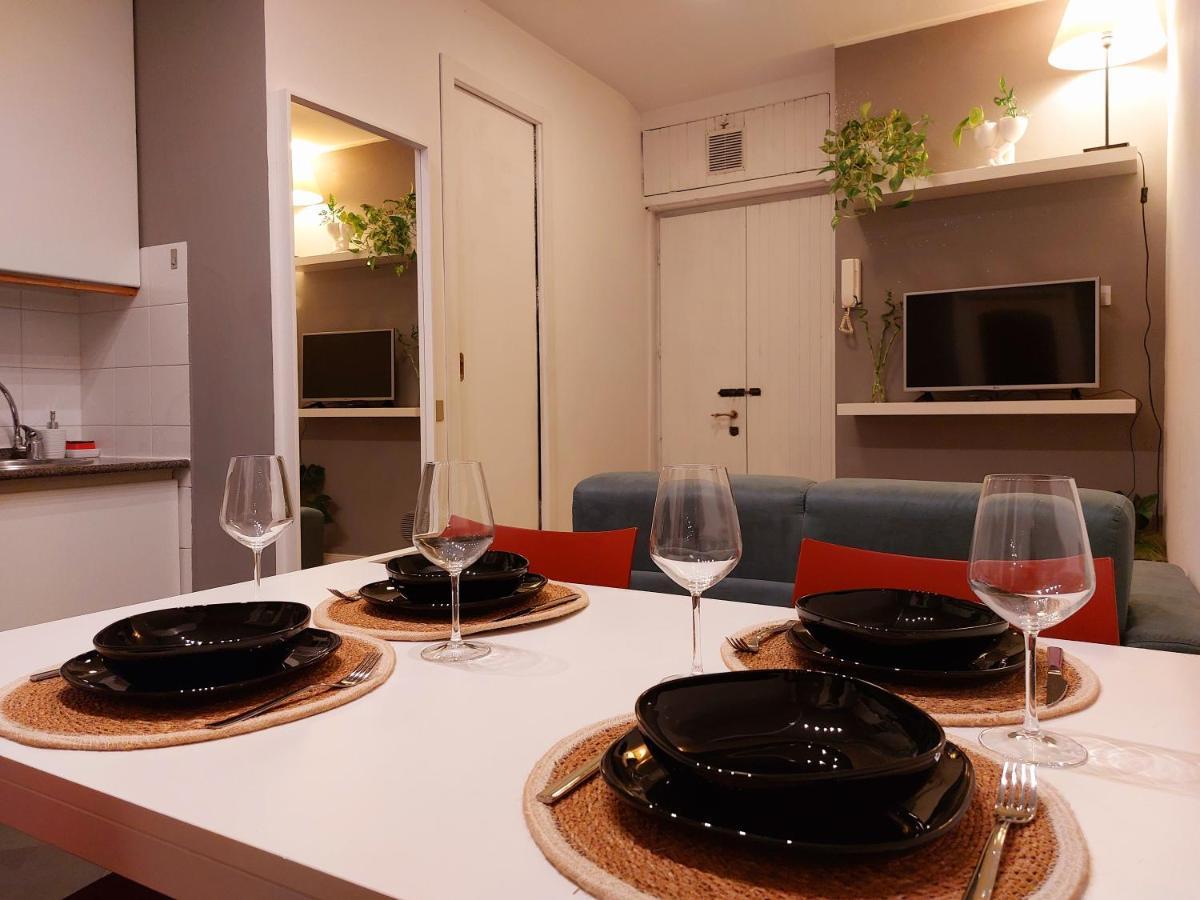 Garibaldi Station - L' Isola Che C'E Apartment - 12 Mins To Rho Fiera Milano Экстерьер фото